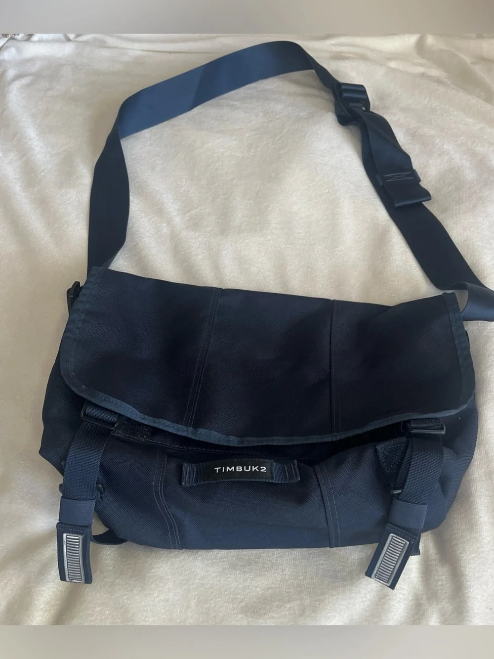 Timbuk2 Classic Messenger Laptop Bag Blue Small 15.2”W x 13.0” H x 5.12”D